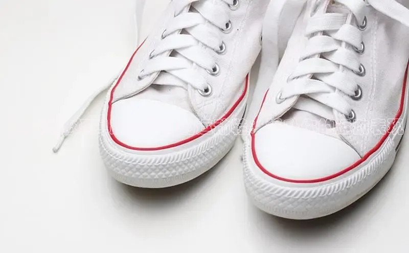 b体育登录入口app下载安装免费58同城为女性选择弹跳力超群的运动鞋：提升你的运动表现