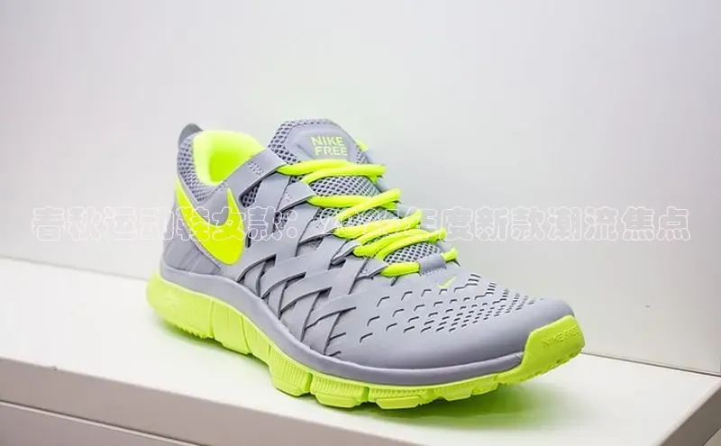 春秋运动鞋女款：2025年度新款潮流焦点