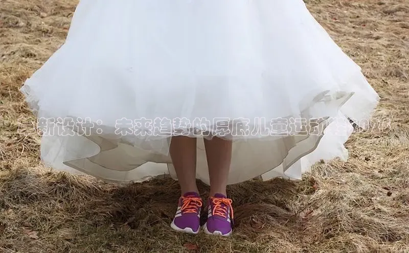 革新设计：未来趋势的厚底儿童运动鞋2025