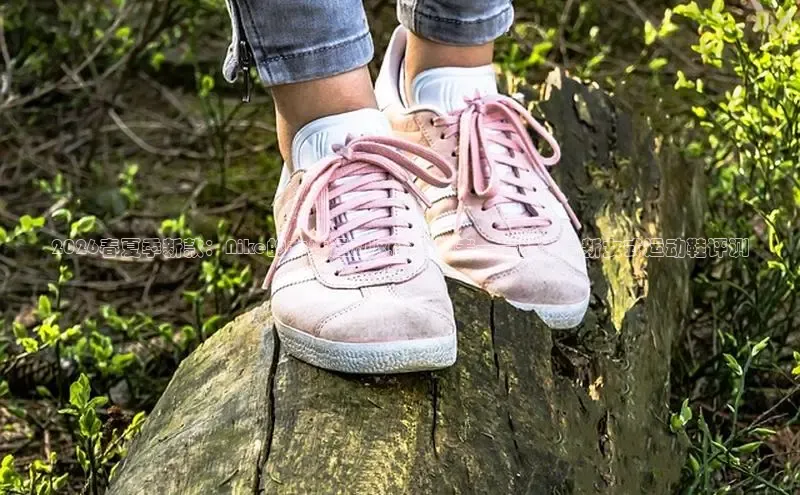 2026春夏季新款：Nike的女性运动风尚引领者——耐克全新女式运动鞋评测